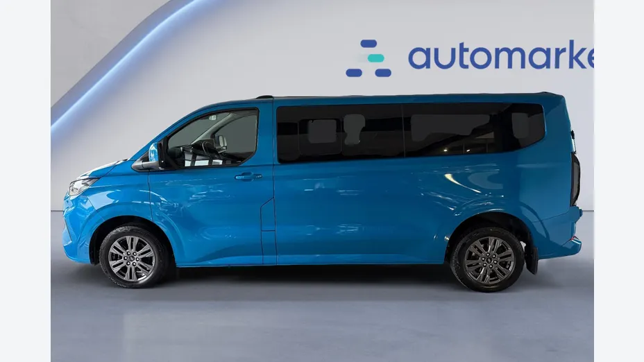 FORD Transit Custom Transit Custom Kombi 2.0 EcoBlue 320 L2H1 Limited Aut. M1