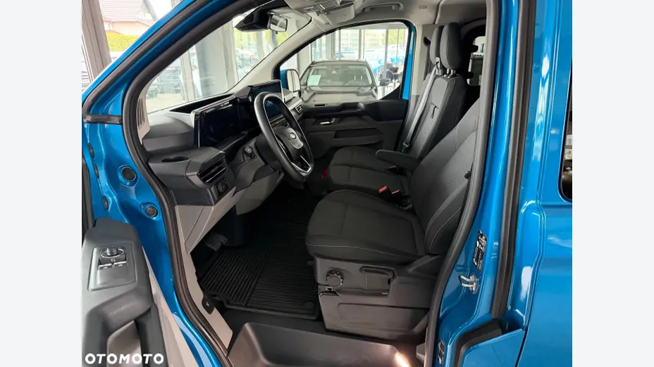 FORD Transit Custom Transit Custom Kombi 2.0 EcoBlue 320 L2H1 Limited Aut. M1