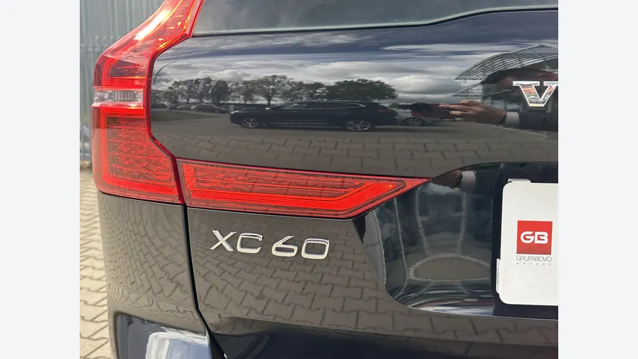 VOLVO XC60 XC60 T4 Momentum aut