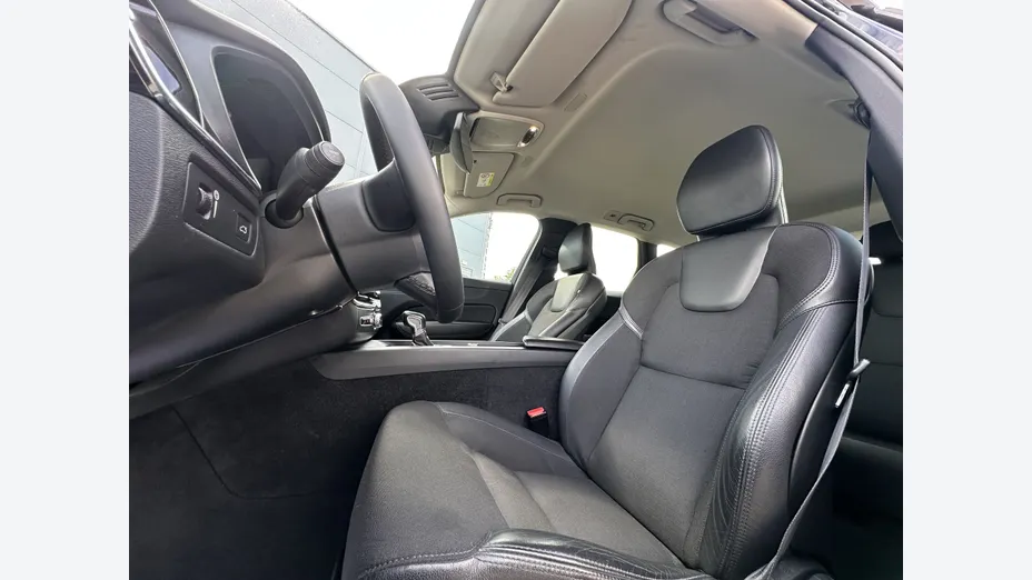 VOLVO XC60 XC60 T4 Momentum aut