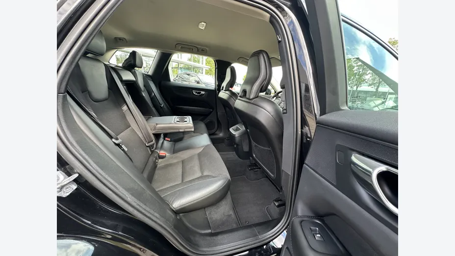VOLVO XC60 XC60 T4 Momentum aut