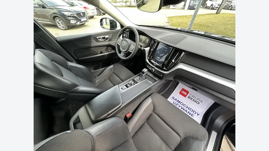 VOLVO XC60 XC60 T4 Momentum aut