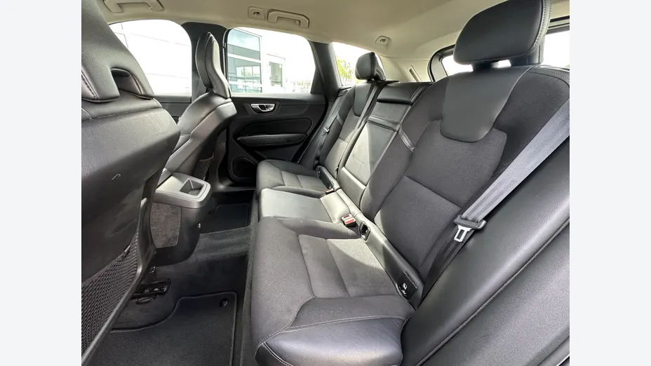 VOLVO XC60 XC60 T4 Momentum aut