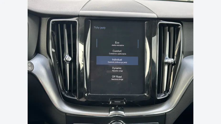 VOLVO XC60 XC60 T4 Momentum aut