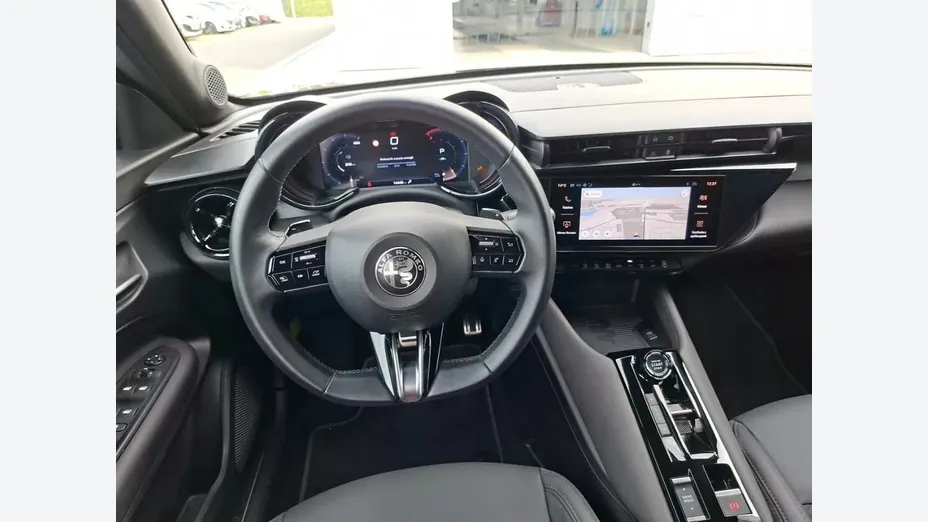 ALFA ROMEO Junior Junior 1.2 mHEV Ibrida Speciale eDCT