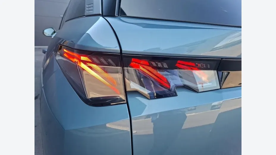 PEUGEOT 5008 5008 1.2 PureTech mHEV GT S&S e-DCS6