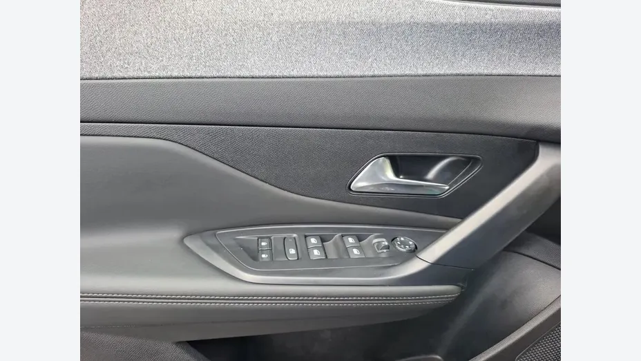 PEUGEOT 308 308 1.6 Hybrid PHEV Allure EAT8