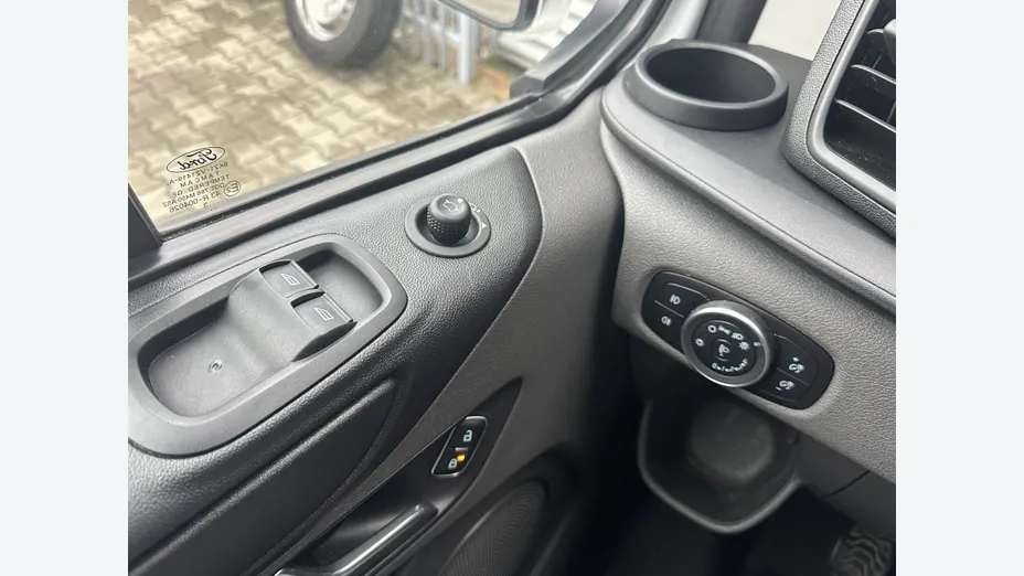 FORD Transit Custom Transit Custom 320 L2H1 Trend