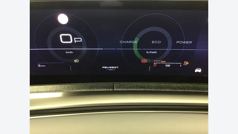 PEUGEOT 5008 -