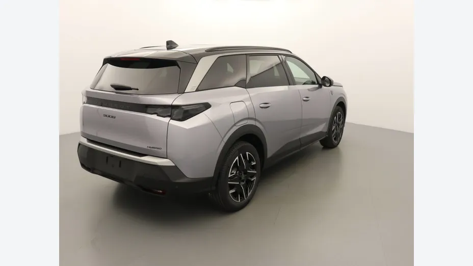 PEUGEOT 5008 -