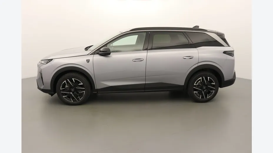 PEUGEOT 5008 -