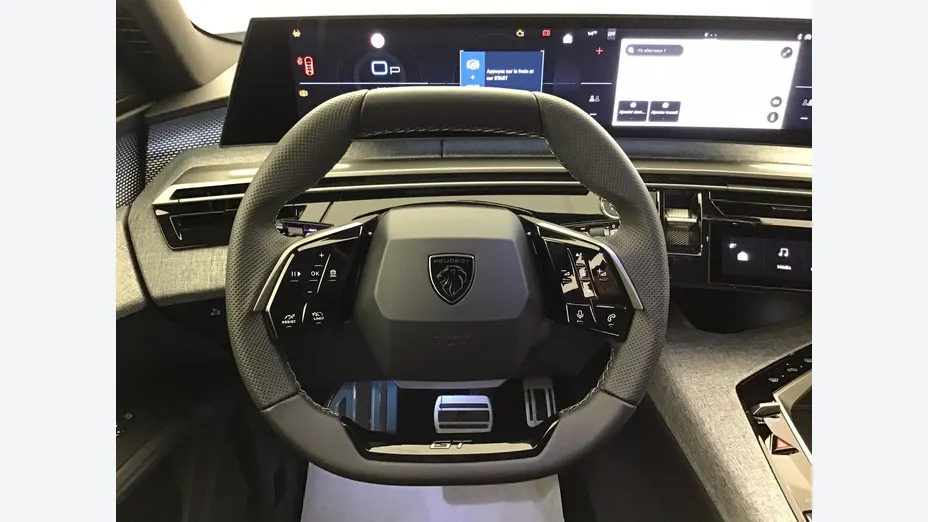 PEUGEOT 5008 -