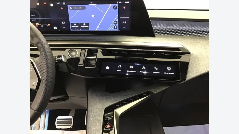 PEUGEOT 5008 -