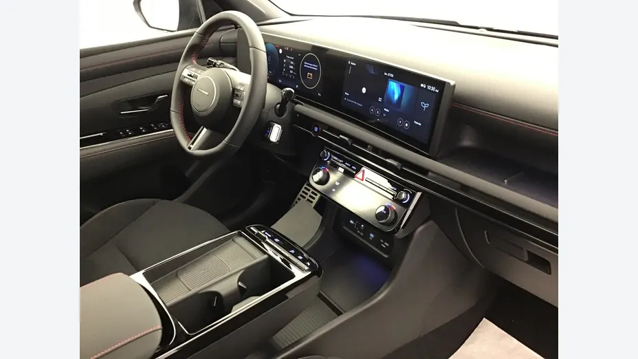 HYUNDAI Tucson -