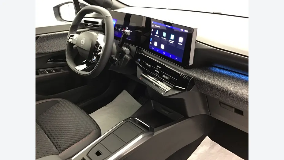RENAULT Clio -
