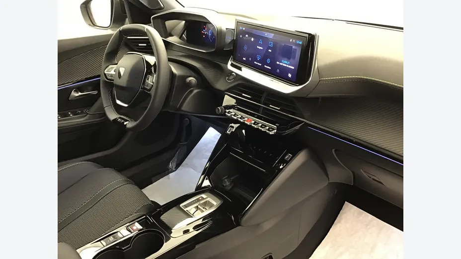PEUGEOT 2008 -