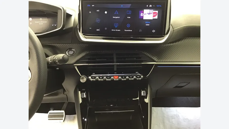 PEUGEOT 2008 -