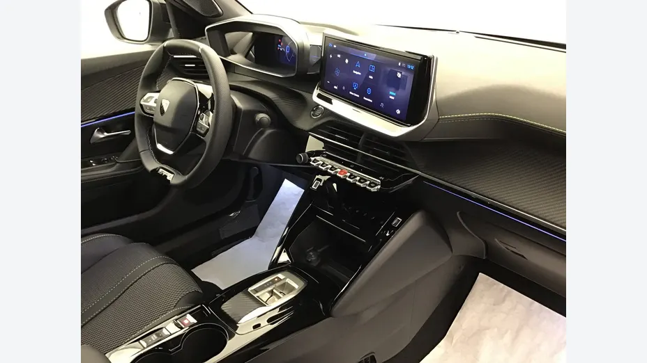 PEUGEOT 2008 -