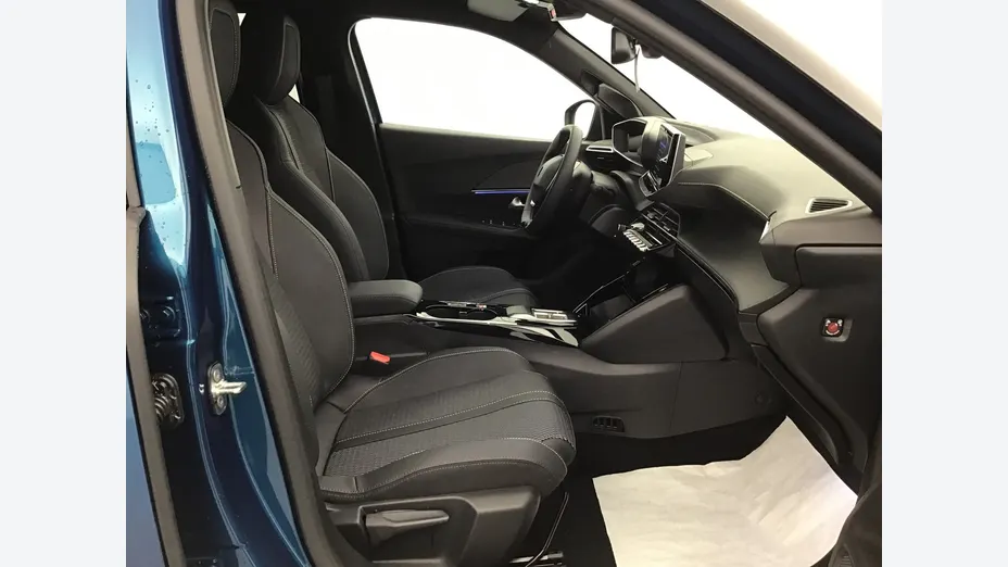 PEUGEOT 2008 -