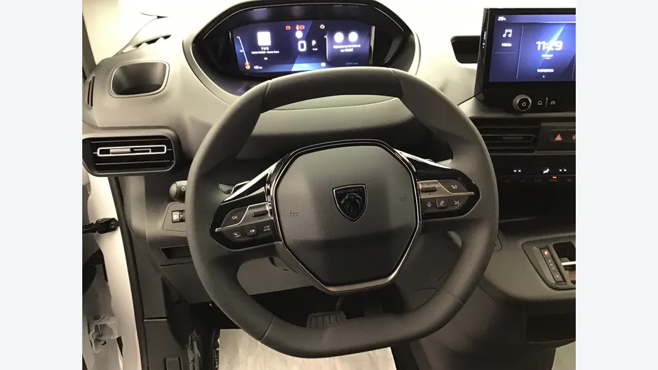 PEUGEOT Partner -