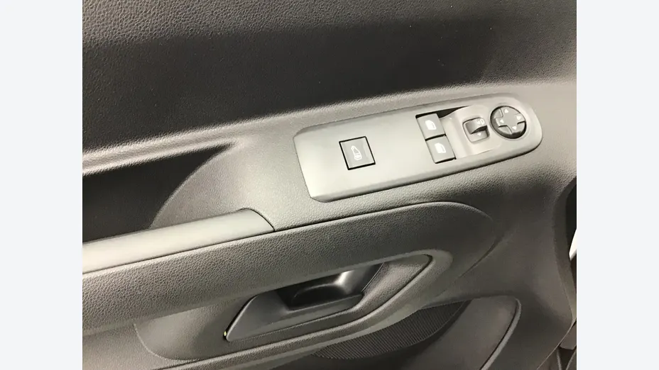 PEUGEOT Partner -