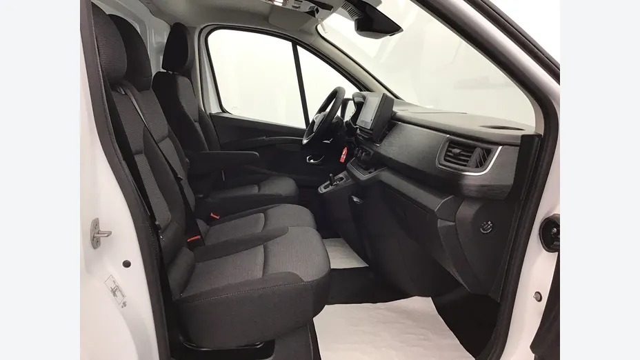 RENAULT Trafic -