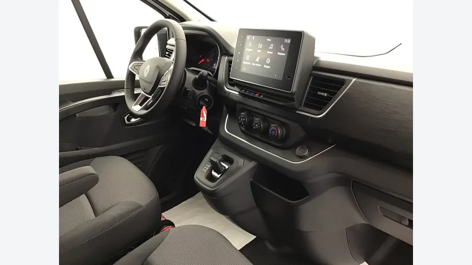 RENAULT Trafic -
