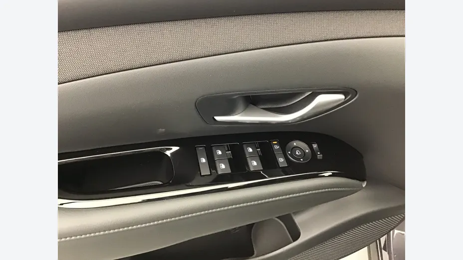 HYUNDAI Tucson -