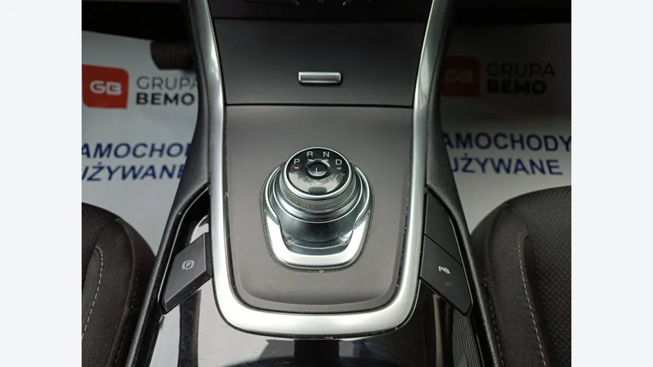 FORD S-MAX S-MAX 2.5 Hybrid Titanium CVT