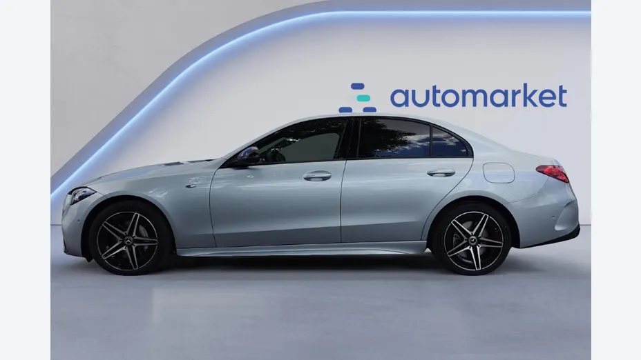 MERCEDES-BENZ C Klasa C 300 de PHEV 4-Matic AMG Nowy