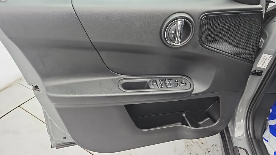 MINI [BMW] Countryman Cooper D aut