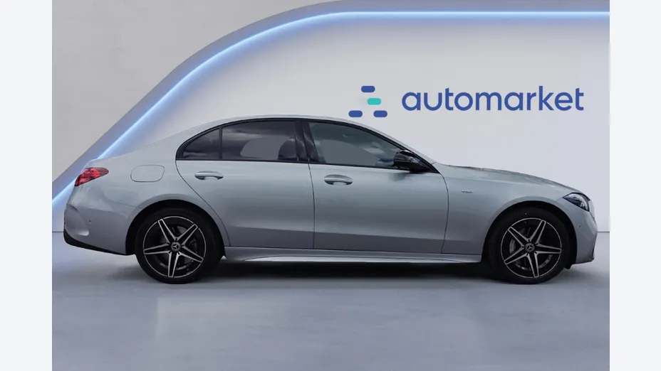 MERCEDES-BENZ C Klasa C 300 de PHEV 4-Matic AMG Nowy