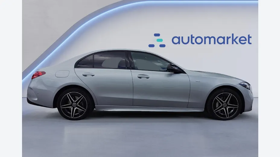 MERCEDES-BENZ C Klasa C 300 de PHEV 4-Matic AMG Nowy