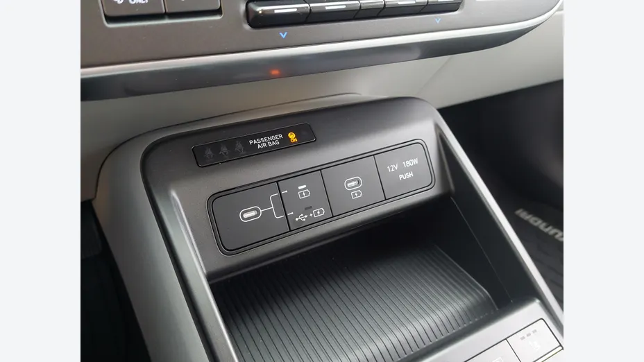 HYUNDAI Kona Kona Electric 65kWh Smart Nowy