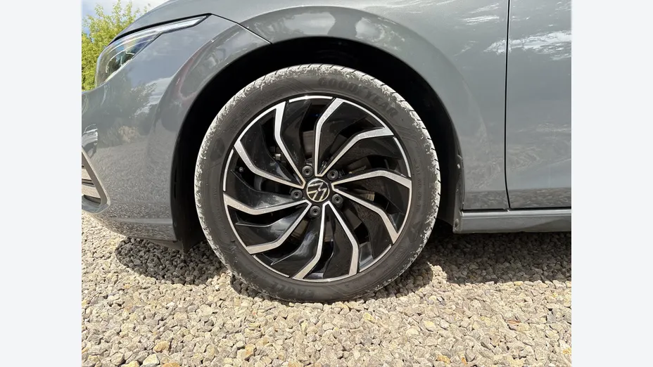 VOLKSWAGEN Golf Golf VIII 2.0 TDI Life