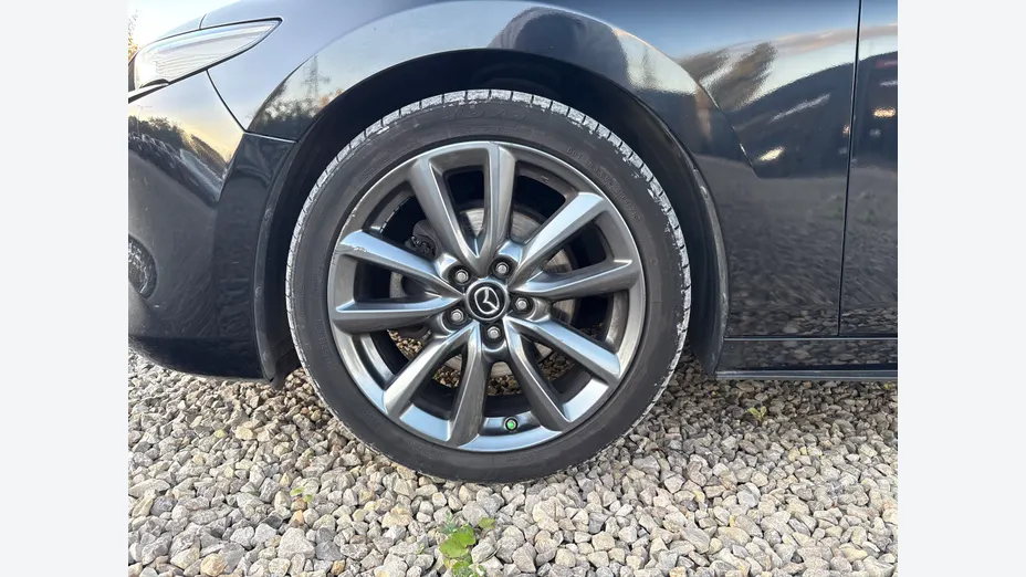 MAZDA 3 3 2.0 mHEV Kanjo aut