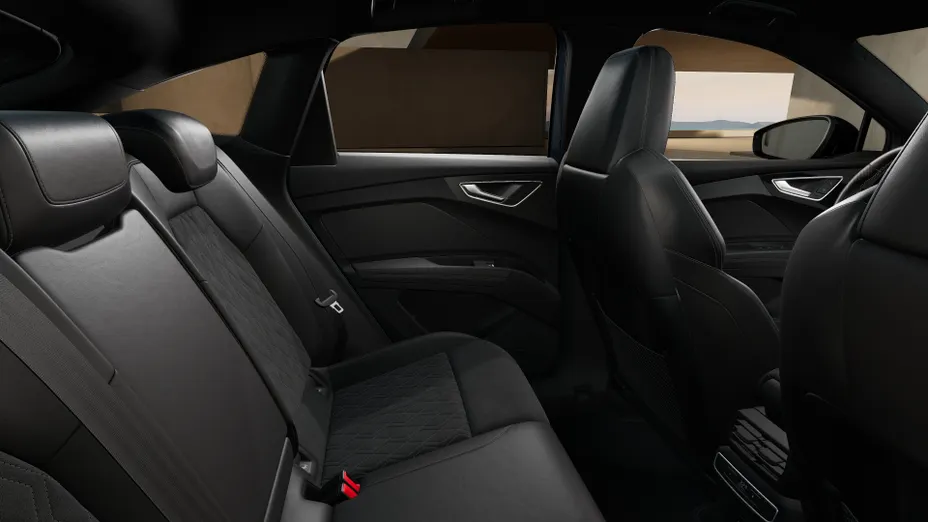 AUDI Q4 Q4 e-tron 45 82kWh Quattro S Line