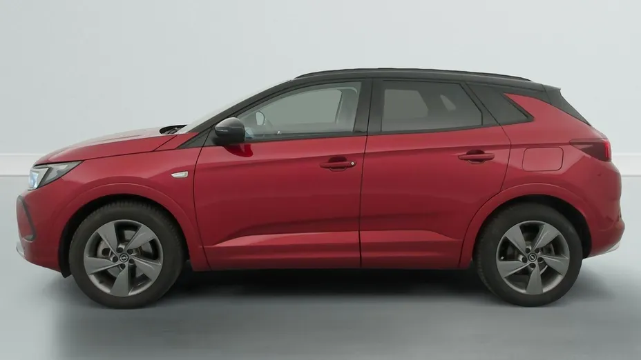 OPEL Grandland -