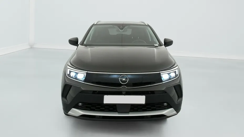 OPEL Grandland -