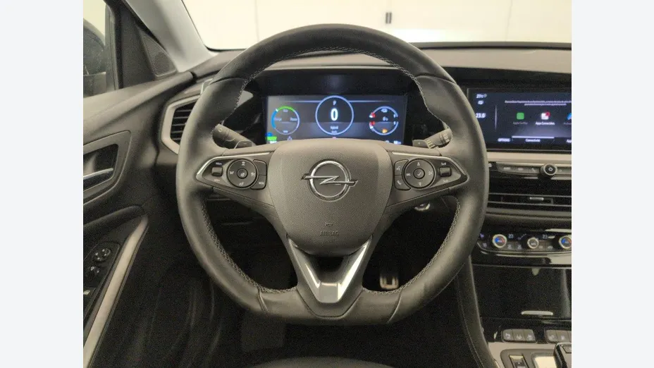 OPEL Grandland -