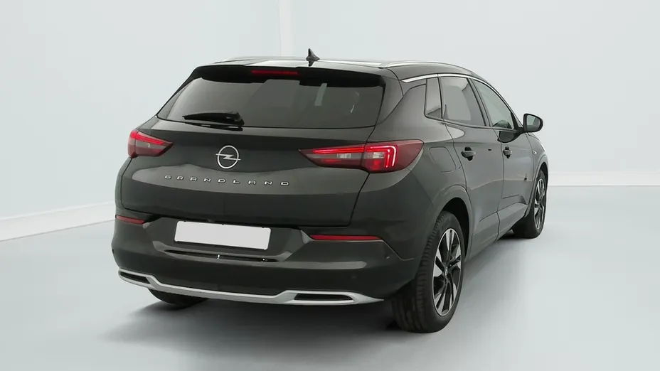 OPEL Grandland -