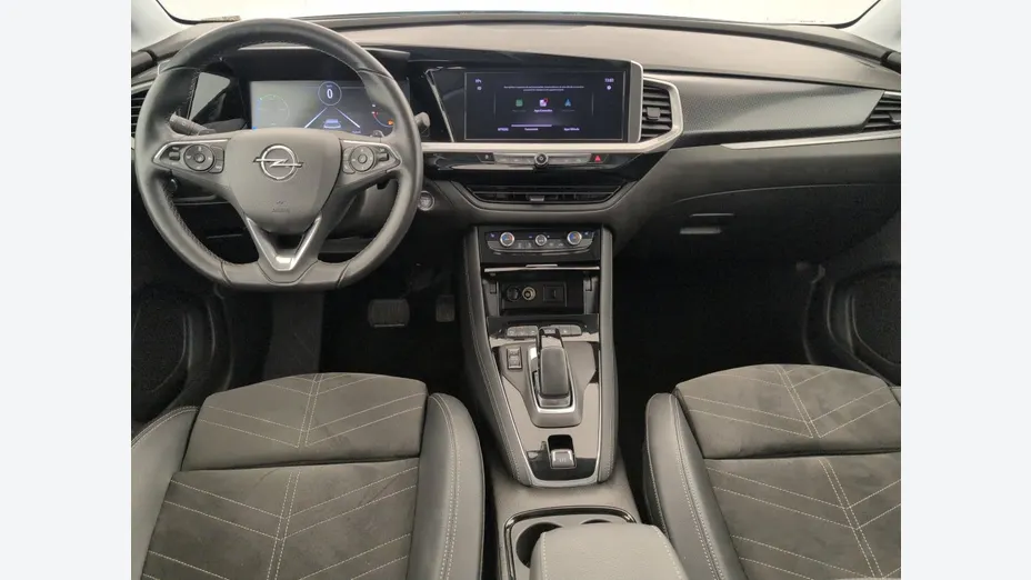 OPEL Grandland -