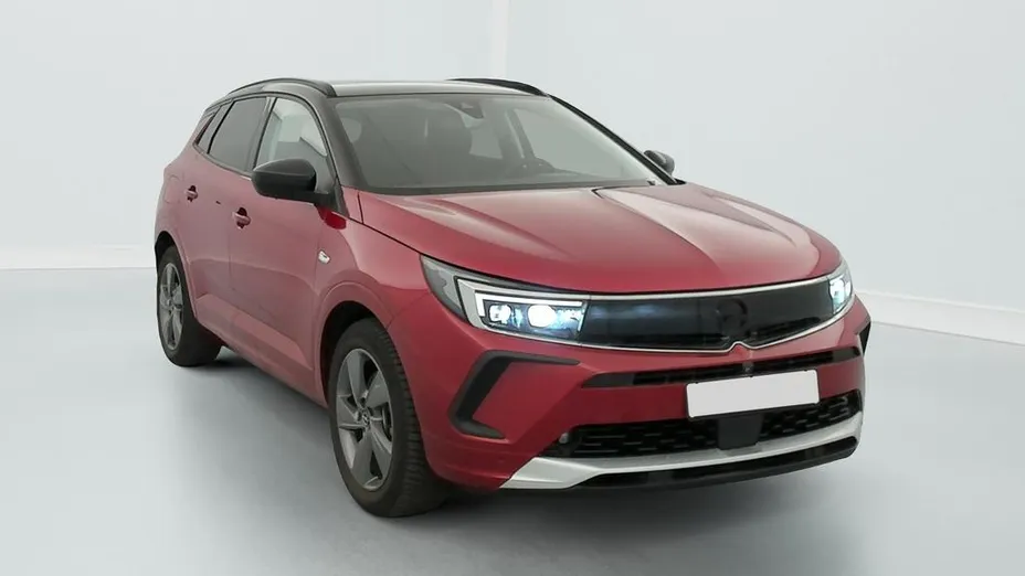 OPEL Grandland -