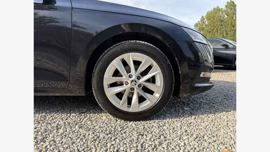 SKODA Octavia Octavia 1.5 TSI e-Tec Ambition DSG