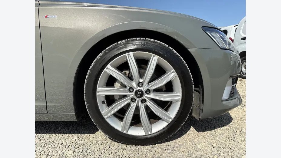 AUDI A6 Avant -