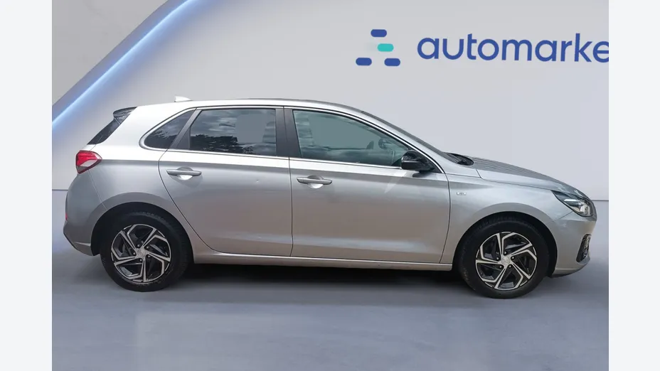 HYUNDAI i30 i30 1.5 T-GDI 48V Smart