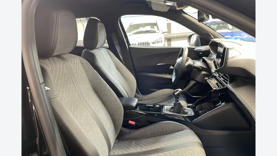 PEUGEOT 2008 -