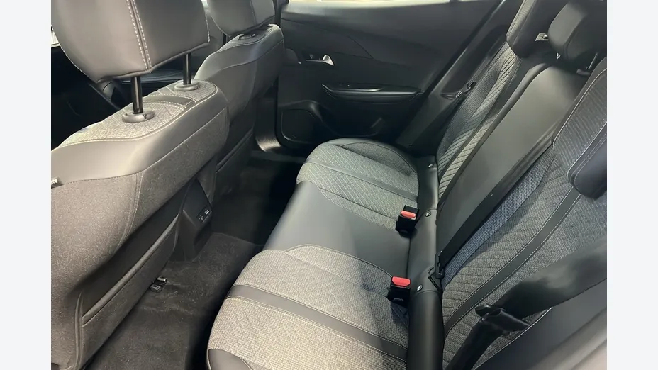 PEUGEOT 2008 -