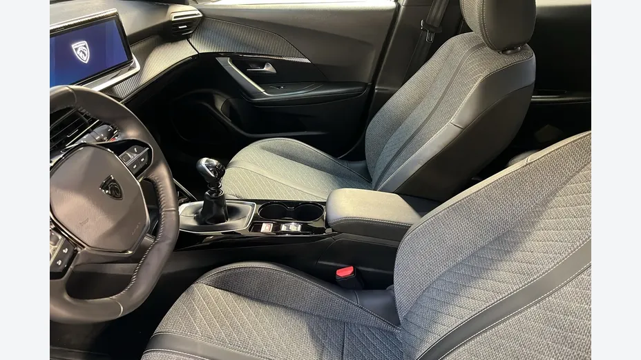 PEUGEOT 2008 -