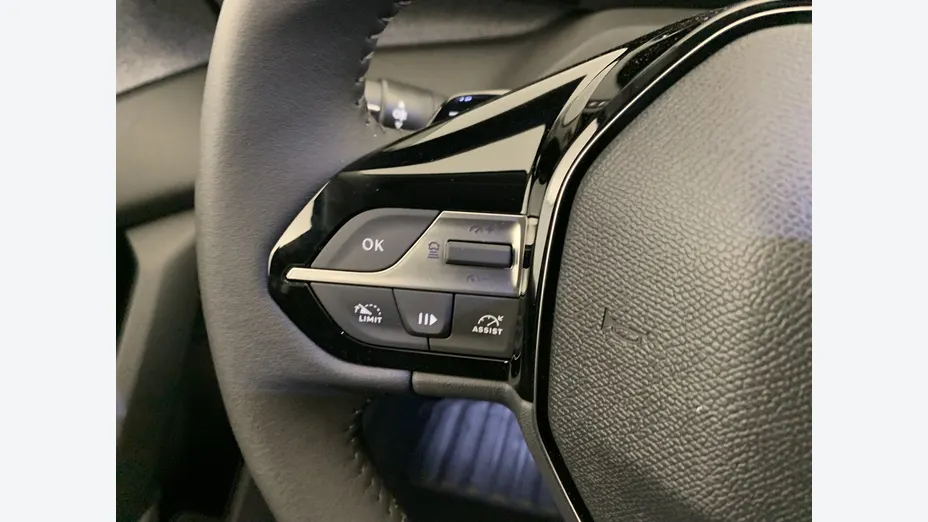 PEUGEOT 308 -